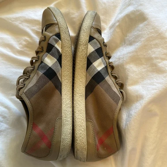 バーバリーチェックプリントレースアップスニーカー Women's Designer Sneakers | Burberry®️ Official